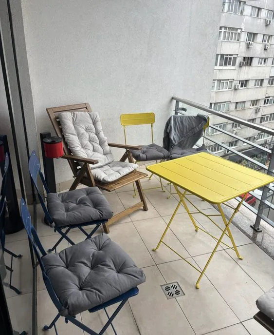 Balcony before styling