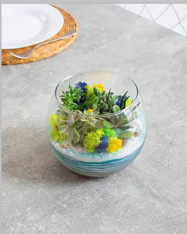 Botanical decor piece by Floralab